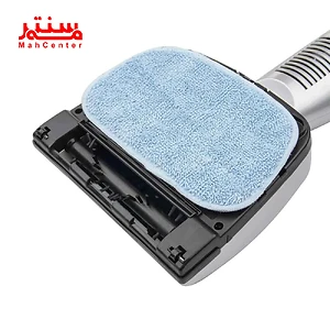 این تصویر یک بخارشوی با پد میکروفایبر آبی رنگ را نشان می‌دهد که برای تمیز کردن سطوح استفاده می‌شود.